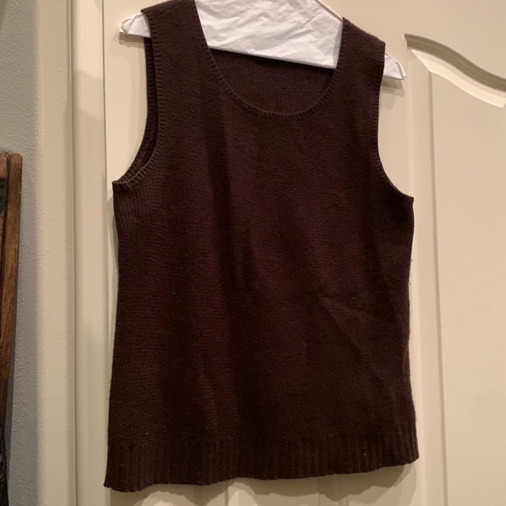 *HENRI BENDEL* Round Neck *100% Cashmere* Sleeveless Sweater “L” Hard to Find